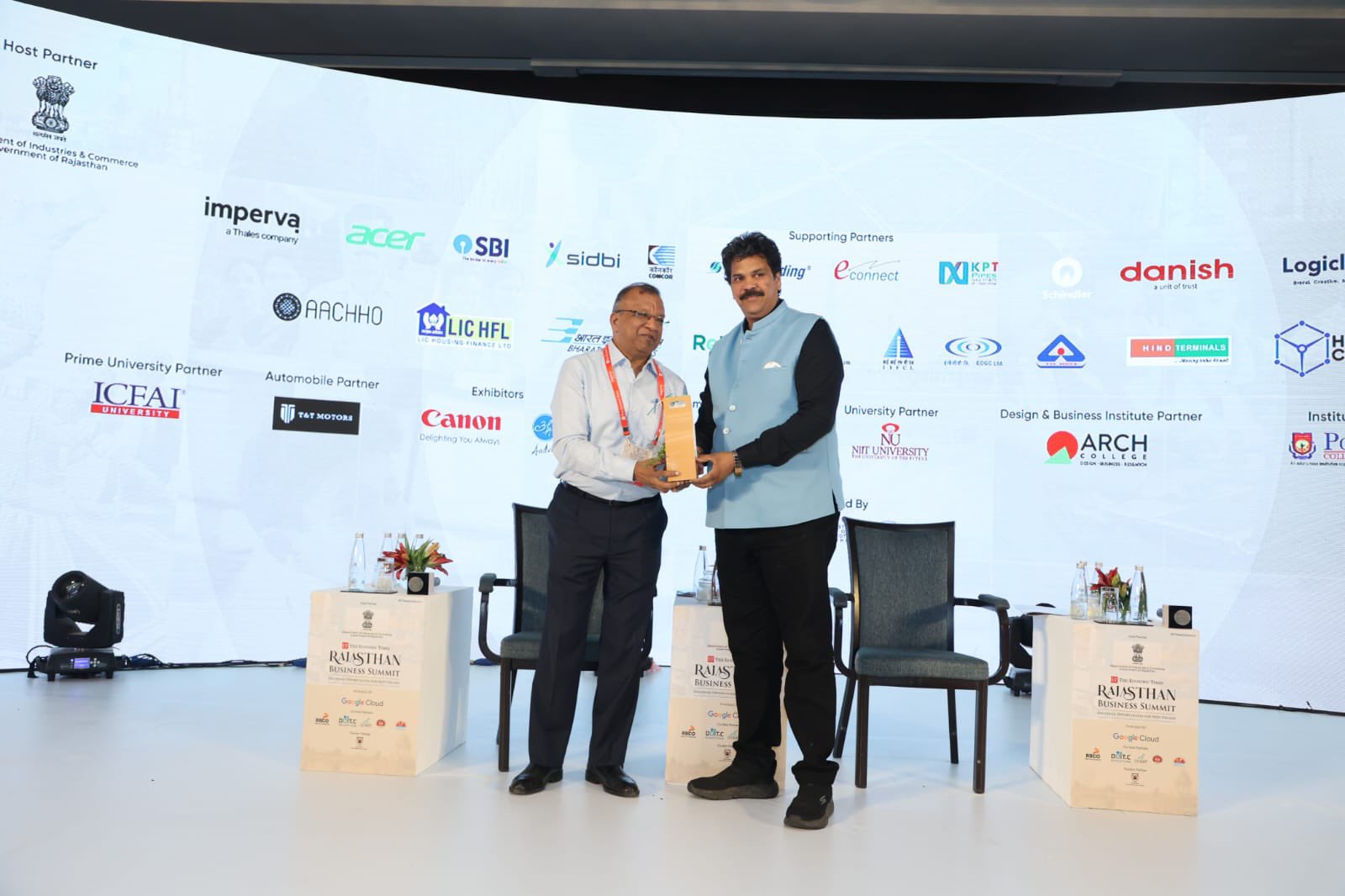 Dr. Subodh Agarwal IAS presenting at the Rajasthan Business Summit
